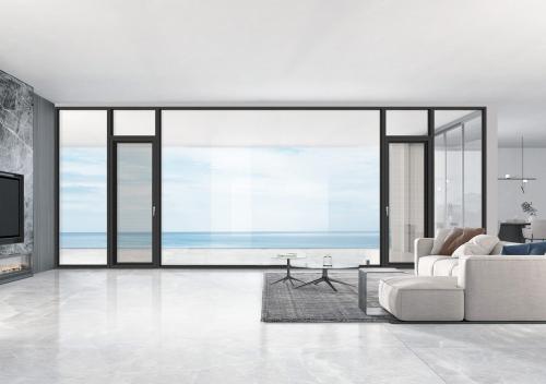 123國賓、110國威（wēi）斷橋外開門