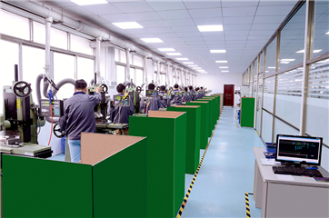 塑模白鋼研磨車間